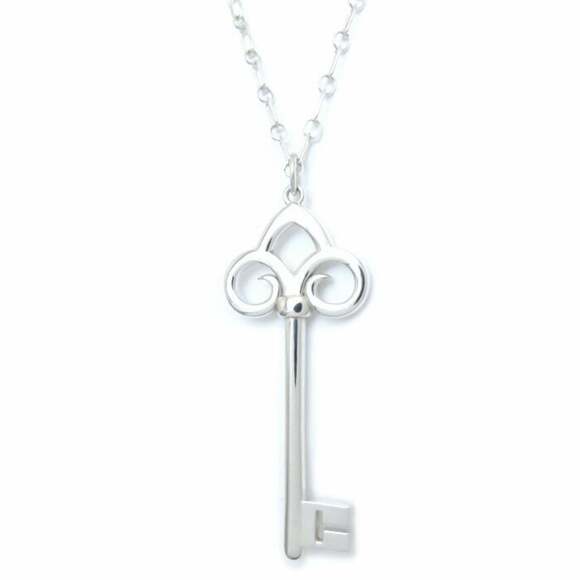 TIFFANY Jewelry - TIFFANY & Co. Tiffany Fleur de Ris Key Necklace in SV925 for Women, 294713